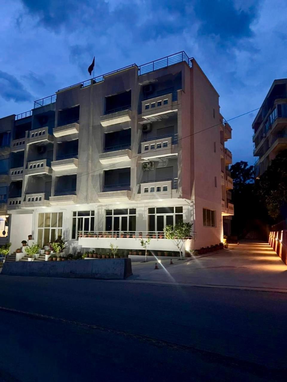Residence David Vlorë Екстериор снимка