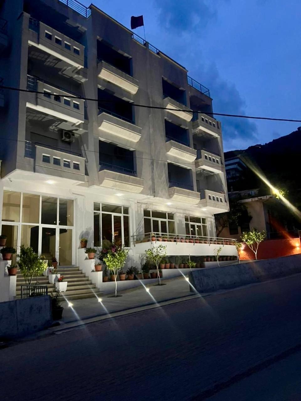 Residence David Vlorë Екстериор снимка