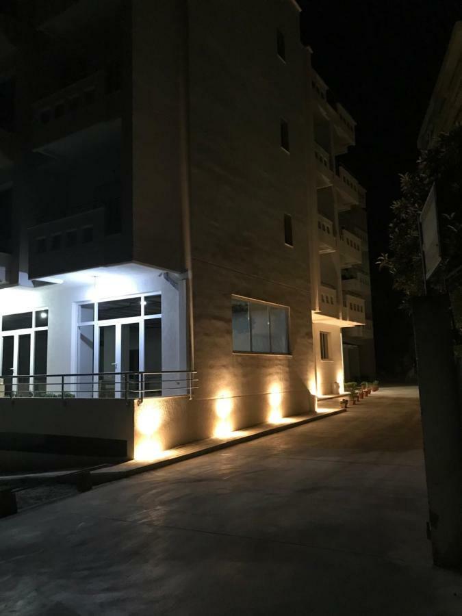 Residence David Vlorë Екстериор снимка